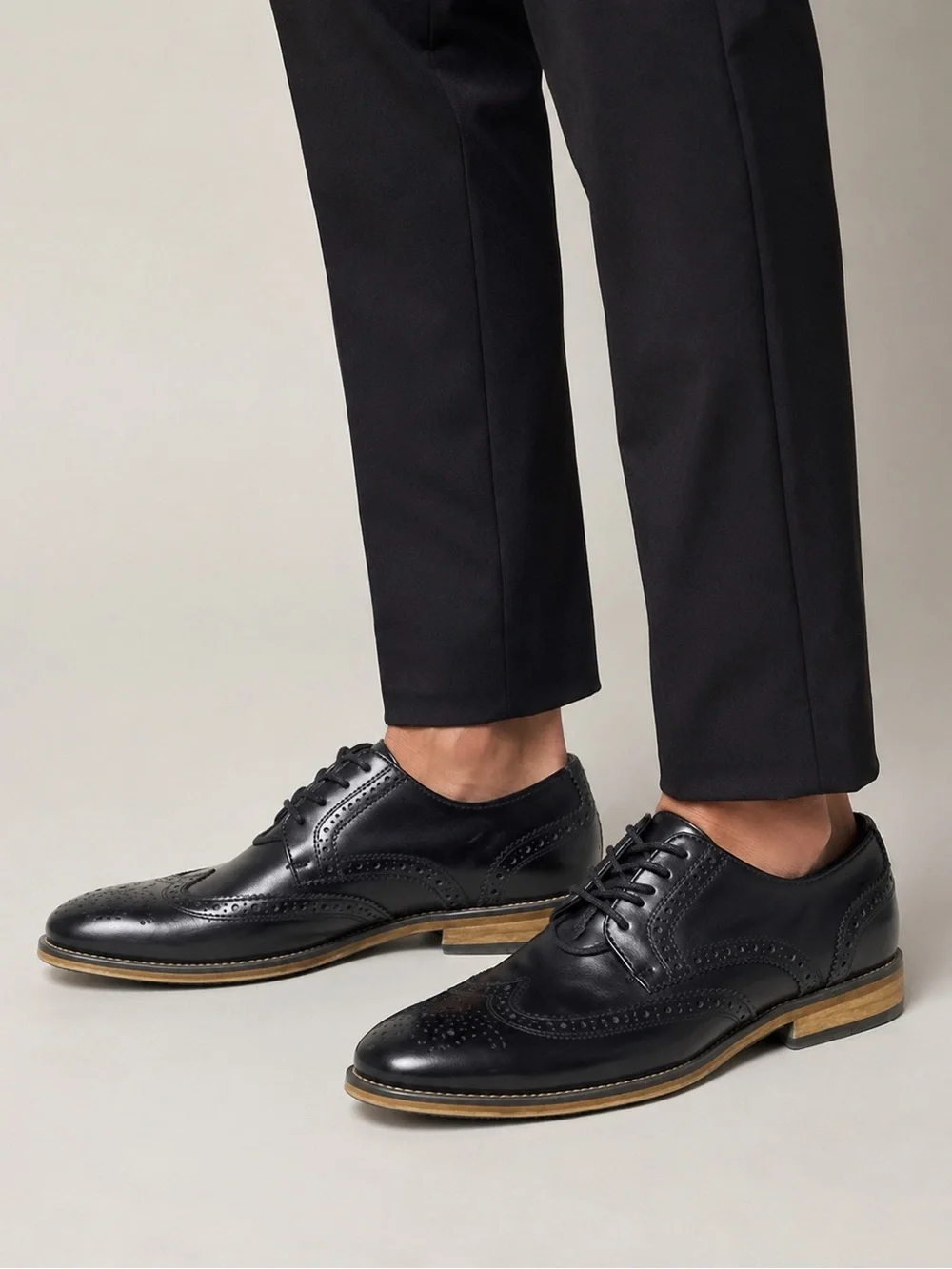 Bruno Marc Men’s Black Wingtip Oxford Dress Shoes Size 6.5